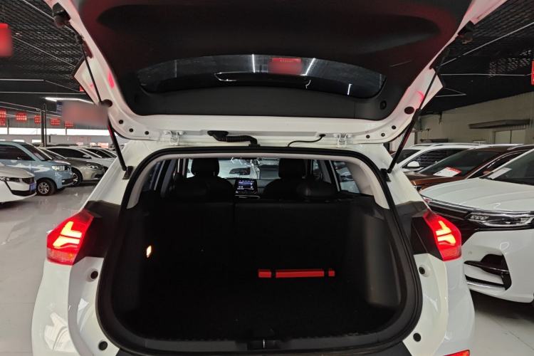 Used Chevrolet Trax 2019 Redline 335T CVT Trendy Version China VI Standard
