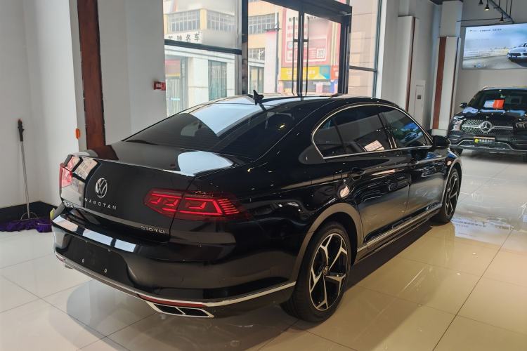 Used Volkswagen Magotan 2025 Revised Version 2 Zhongxiang Edition 330TSI DSG Luxury Trim