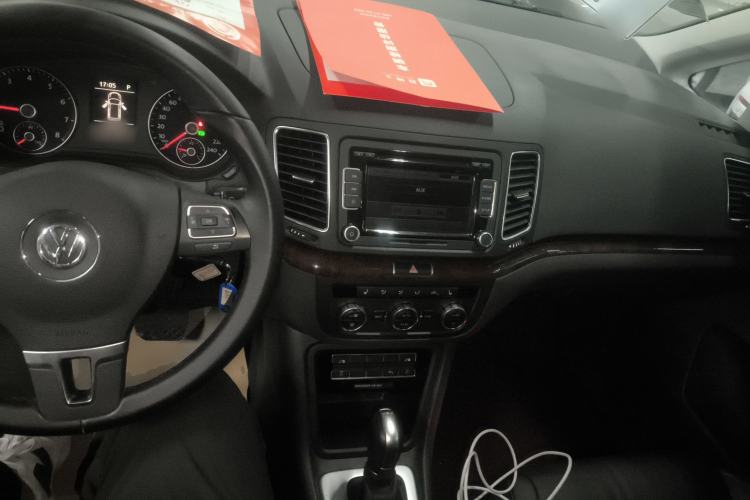 Used Volkswagen Sharan 2013 1.8TSI Comfort Model
