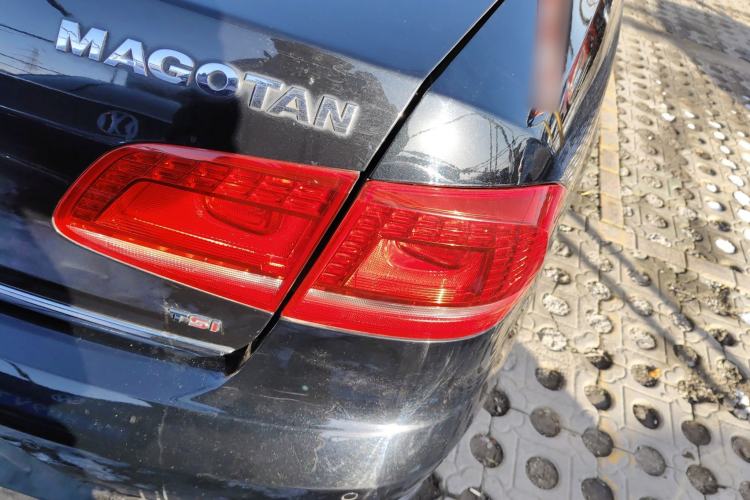 Used Volkswagen Magotan 2016 1.8TSI Luxury Comfort Model