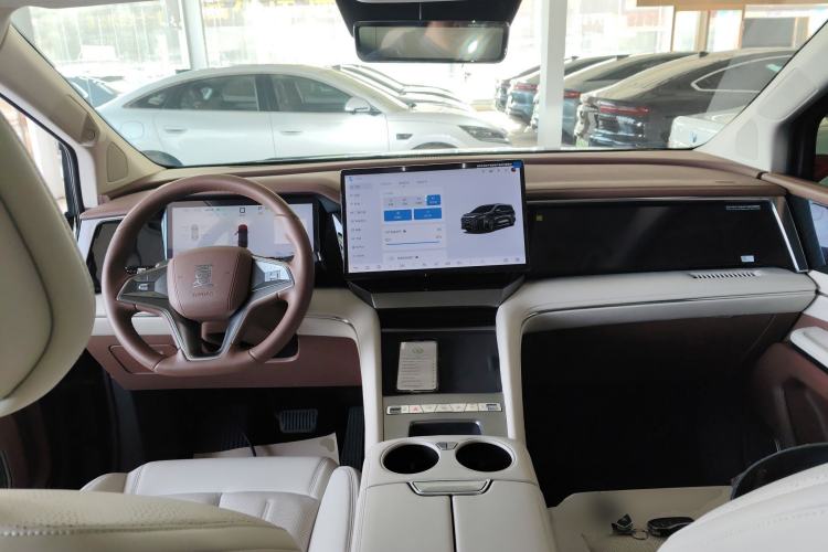 Used BYD Xia 2025 DM-i 1.5T 180km Excellence Model
