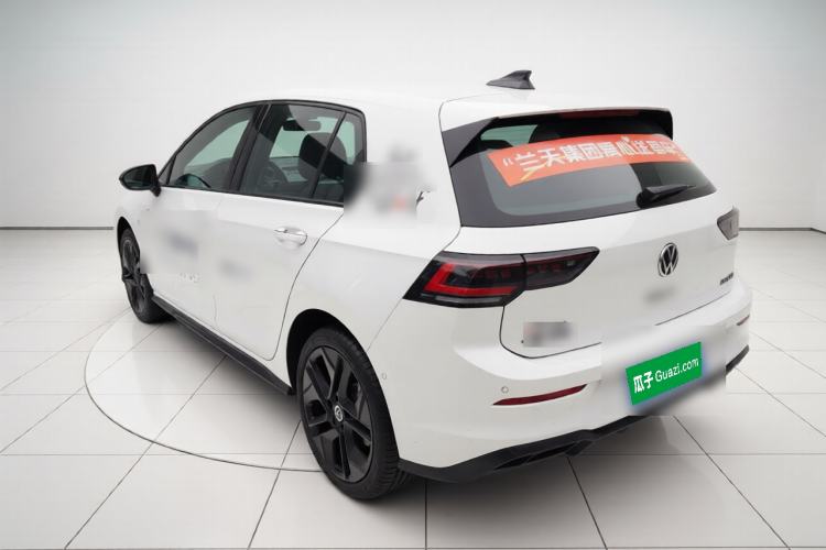 Used Volkswagen Golf 2025 300TSI R-Line
