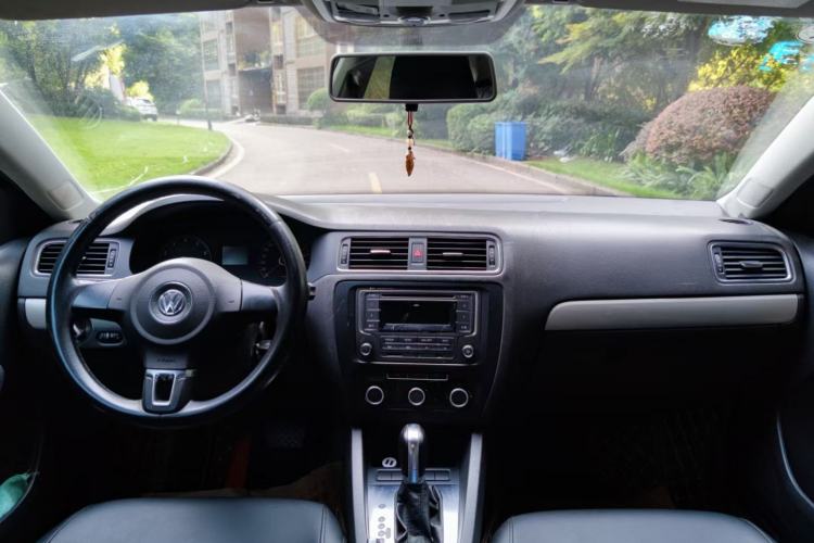 Used Volkswagen Sagitar 2014 Revised Version 1.6L Automatic Comfort Edition
