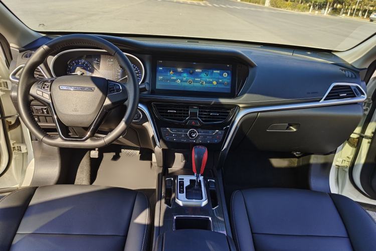 Used Venucia T90 2018 2.0L CVT Smart Connect Luxury Edition China V Standard
