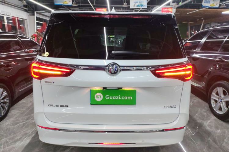 Used Buick GL8 2023 ES Lu Zun Deluxe Model
