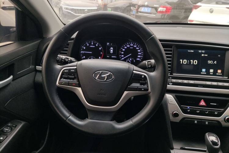 Used Hyundai Elantra 2016 1.6L Automatic ZhiXuan – Elite Version