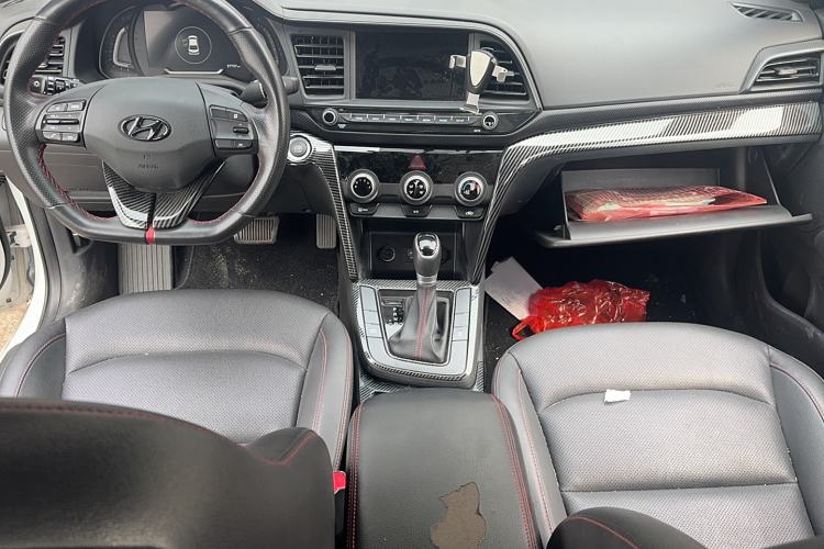 Used Hyundai Elantra 2019 1.4T Dual-Clutch Xuan Dong · Dynamic Model
