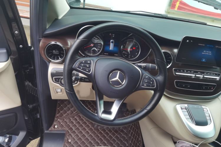 Used Mercedes-Benz V-Class 2020 V 260 Avantgarde Edition
