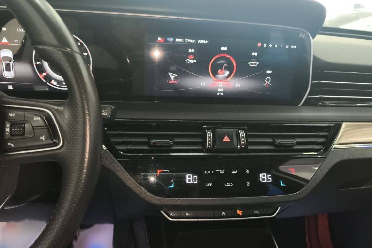 Used Hongqi HS5 2022 Revised Version 2.0T Smart Connect Flagship Edition
