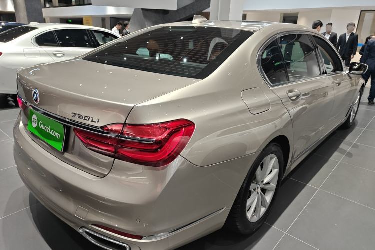 Used BMW 7 Series 2016 730Li Leading Model
