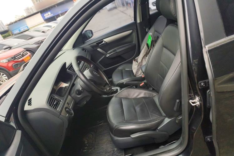 Used Volkswagen Lavida 2013 Restyled Classic 1.6L Automatic Comfort Edition
