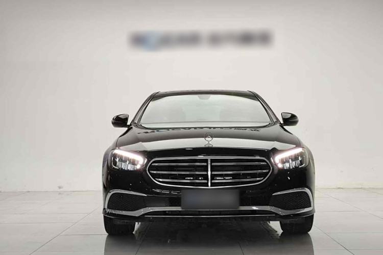 Used Mercedes-Benz E-Class 2023 Facelift E 260 L
