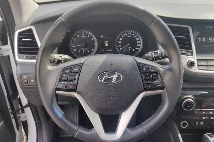 Used Hyundai Tucson 2015 1.6T Dual-Clutch Two-Wheel-Drive Smart Model