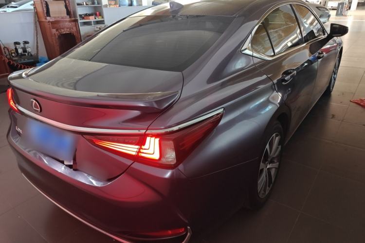 Used Lexus ES 2020 200 Excellence Edition
