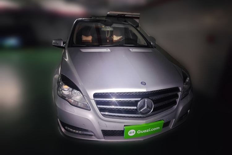 Used Mercedes-Benz R-Class 2017 R 320 4MATIC Business Edition Prestige Model
