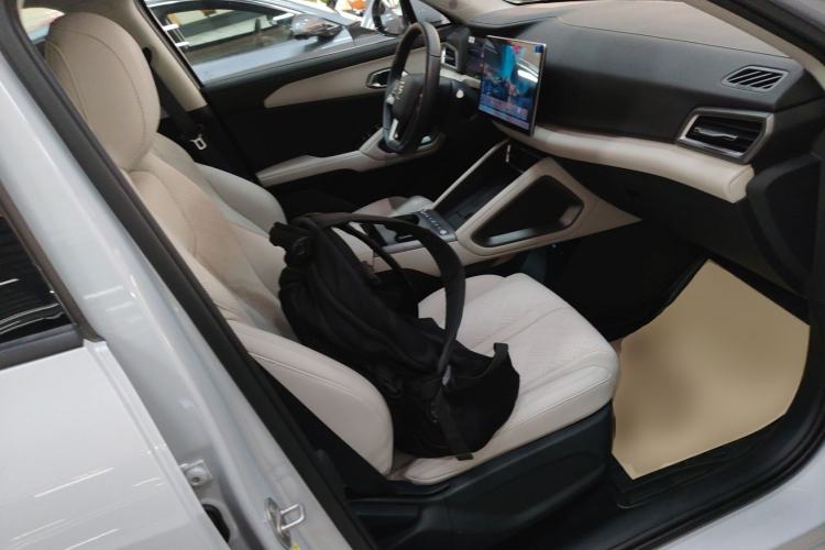 Used BYD Yuan UP 2025 Intelligent Driving Version 401 km Leading Edition