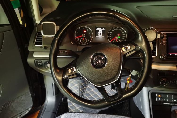 Used Volkswagen Sharan 2016 380TSI Comfort Edition 7-Seater
