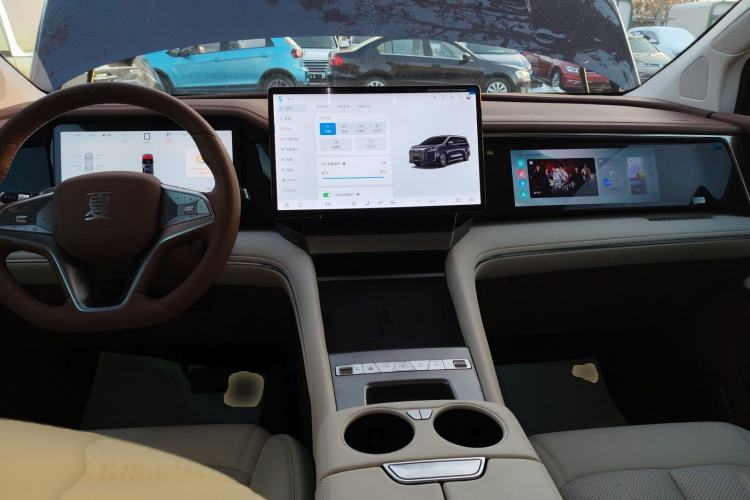 Used BYD Xia 2025 DM-i 1.5T 180km Excellence Model
