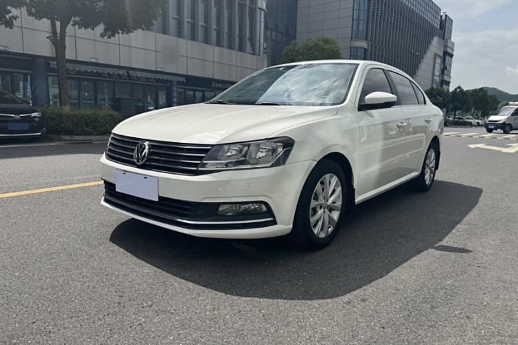 Used Volkswagen Lavida 2017 1.6L Automatic Comfort Edition
