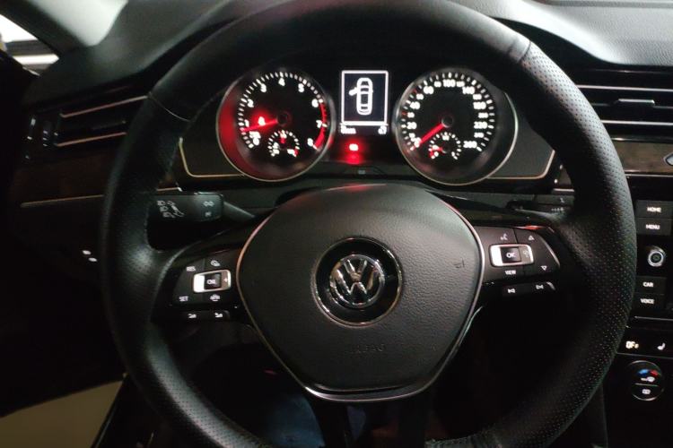 Used Volkswagen Magotan 2019 330TSI DSG Luxury Version China VI Standard