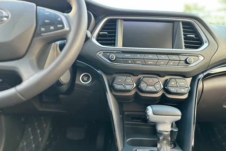 Used GAC Trumpchi GS4 2017 235T Automatic Two-Wheel Drive Luxury Smart Connectivity Version
