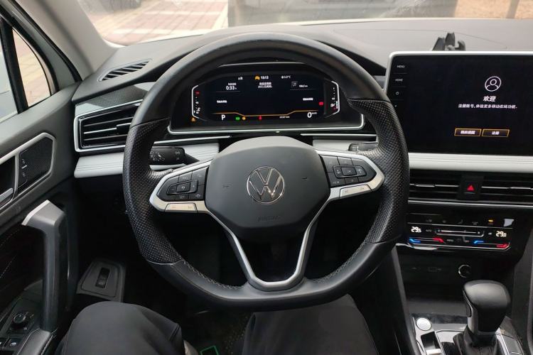 Used Volkswagen Tiguan L 2024 300TSI Automatic Two-Wheel Drive Smart Edition
