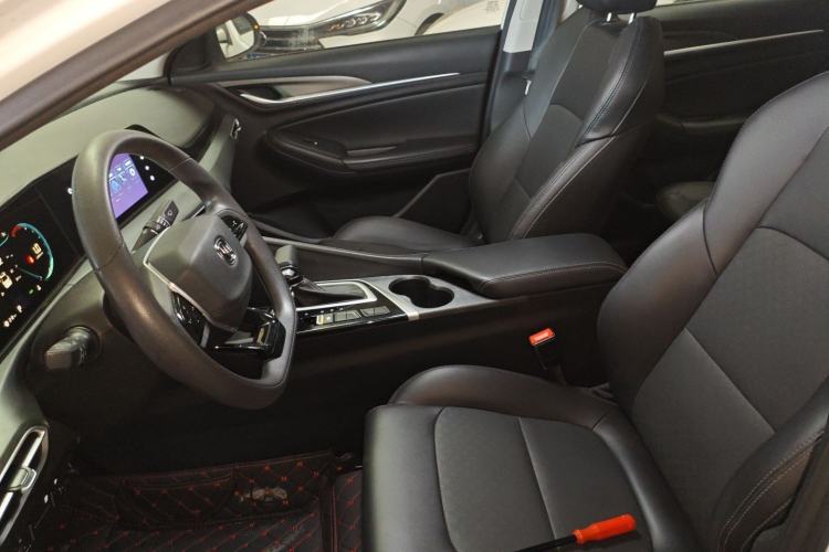 Used Changan Eado 2022 PLUS 1.6L GDI CVT Elite Model
