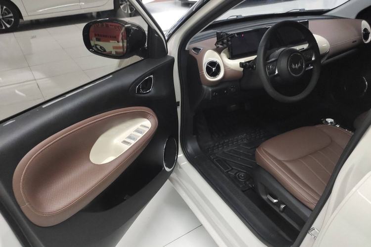 Used Wuling Bingo 2023 410 km Lingxi Deluxe Edition
