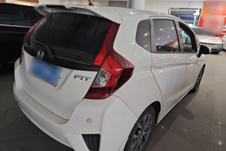 Used Honda Fit 2016 1.5L LXS CVT Comfort Sunroof Version
