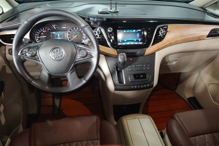 Used Buick GL8 2017 ES 28T Comfort Model China V Standard
