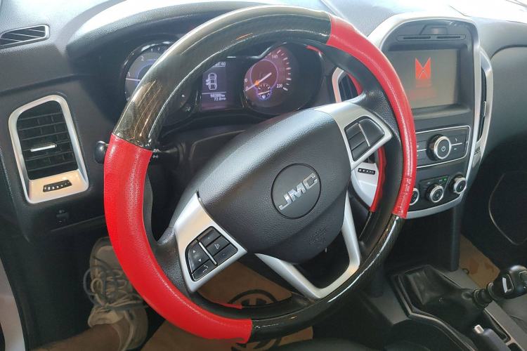 Used JMC Yuhu 5 2019 2.0T Diesel Manual Two-Wheel Drive Entry-Level China VI Standard