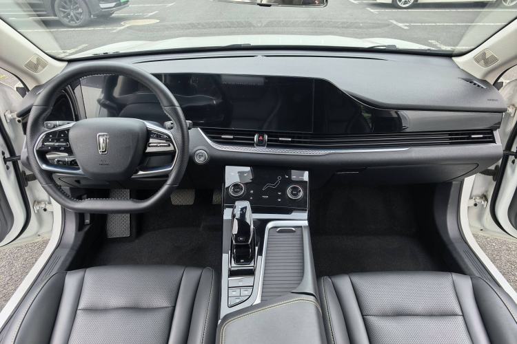 Used Bestune B70 2022 Third Generation 2.0T Automatic Enjoyment Version
