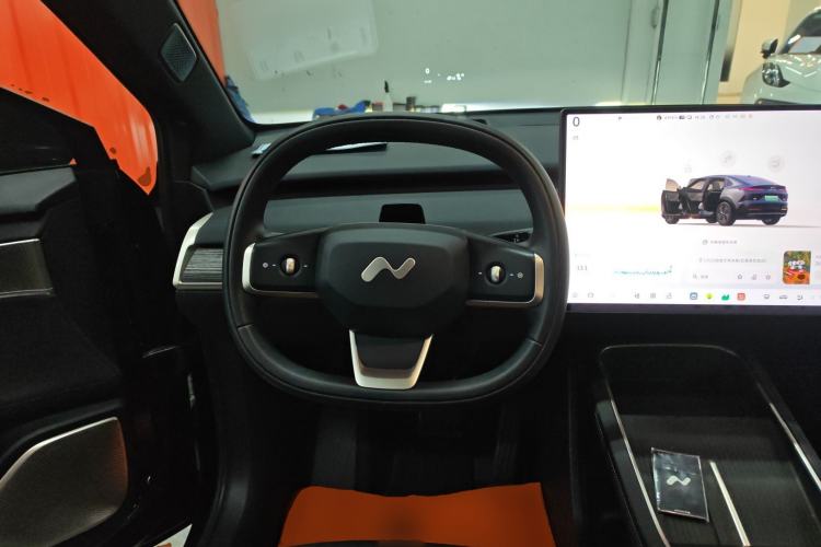 Used ONVO L60 2024 60 kWh Rear-Drive Version