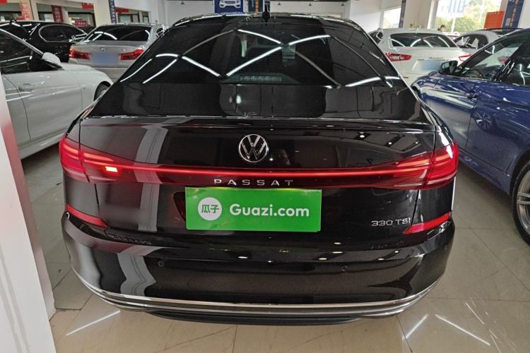 Used Volkswagen Passat 2022 330TSI Luxury Edition
