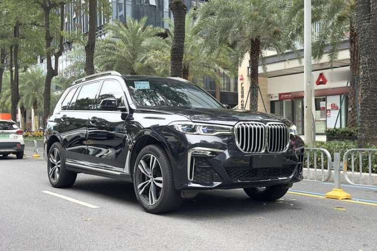 Used BMW X7 2022 xDrive40i Luxury M Sport Package

