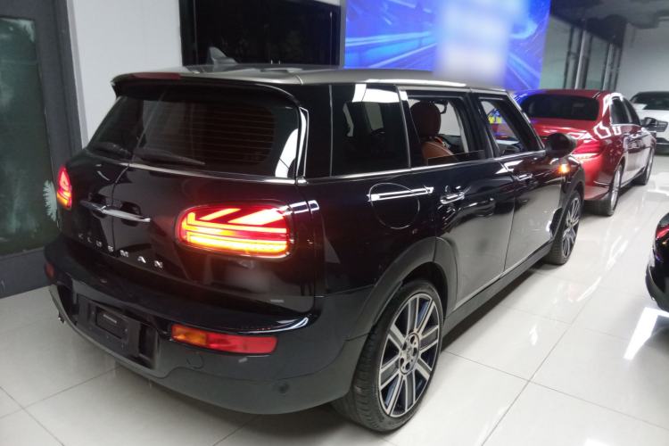 Used  Clubman 2021 1.5T COOPER Connoisseur
