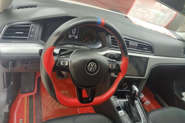 Used Volkswagen Lamando 2019 230TSI DSG Fashion Edition China V Standard
