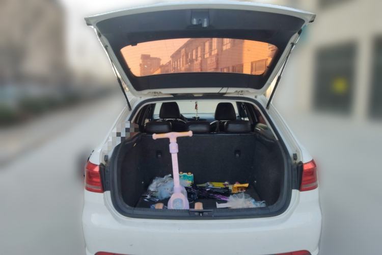 Used Volkswagen Gran Lavida 2013 1.6L Automatic Fashion Model