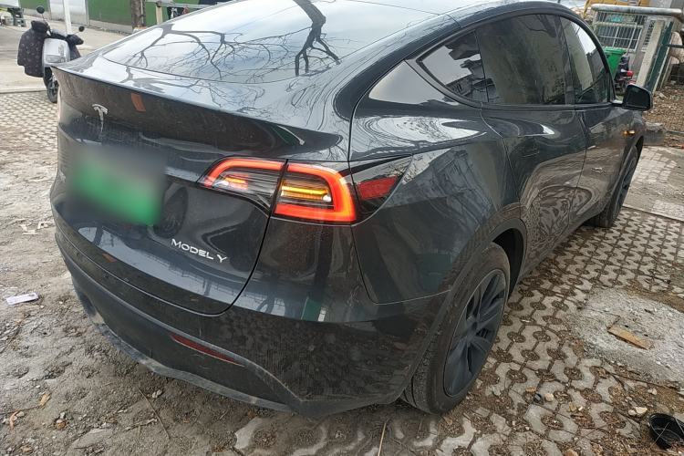 Used Tesla Model Y 2024 Rear-Wheel-Drive Version
