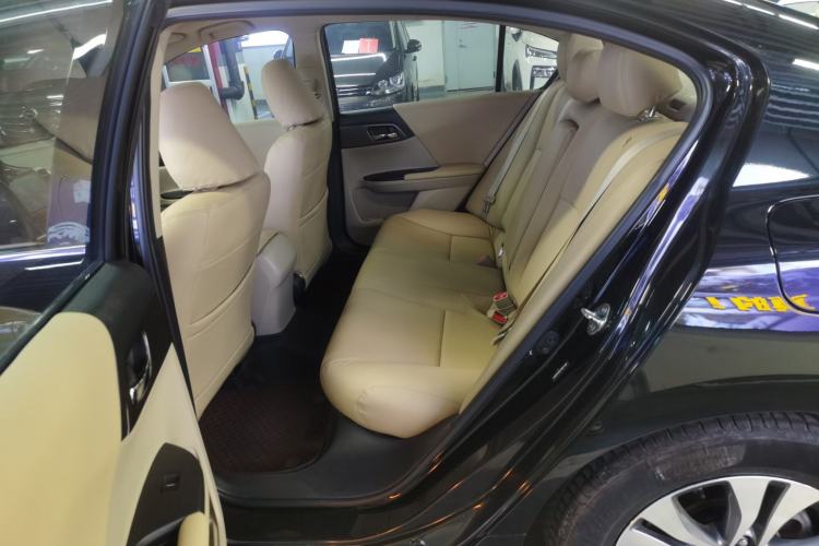 Used Honda Accord 2015 2.0L LX Comfort Edition
