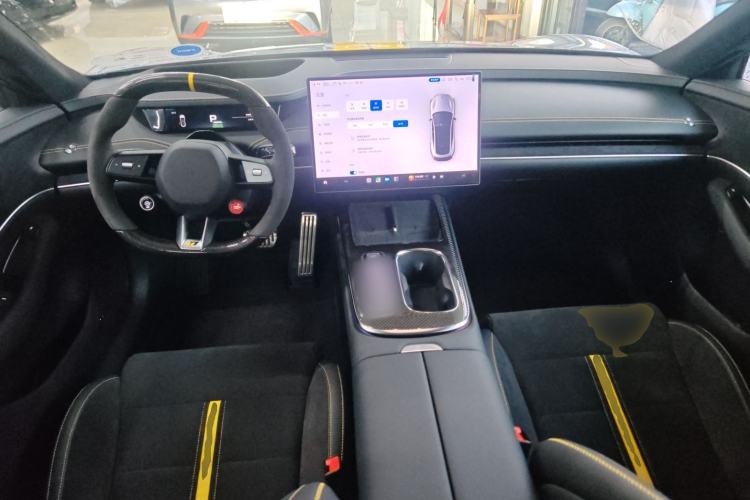 Used  SU7 Ultra 2025 Ultra Model
