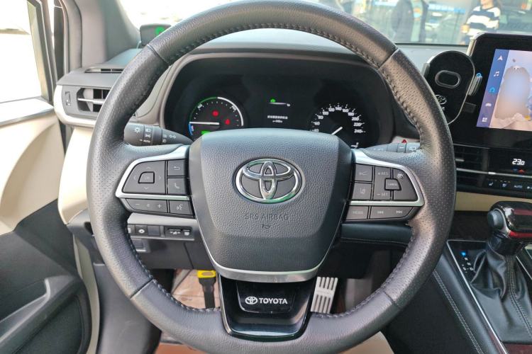 Used Toyota Sienna 2021 2.5L Hybrid Premium Edition
