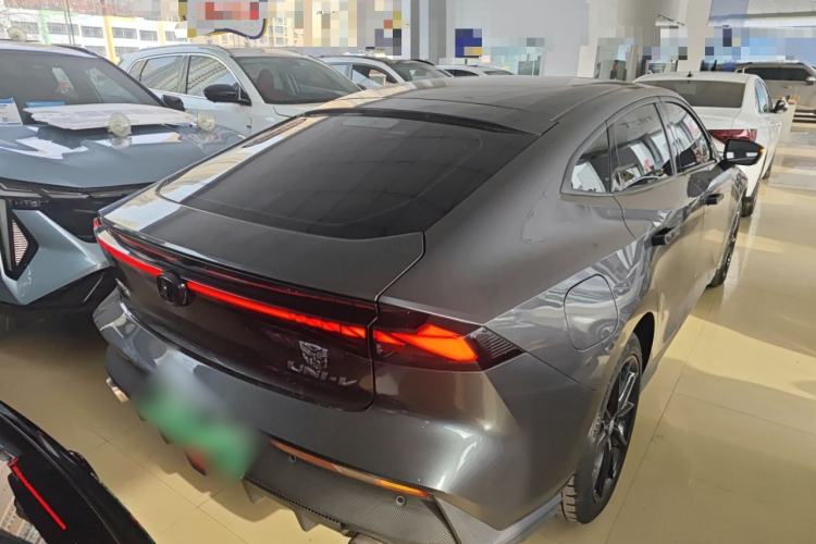 Used Changan UNI-V iDD 2023 Zhidian iDD 1.5T 113km Smart & Fun Version (Rapid Edition)
