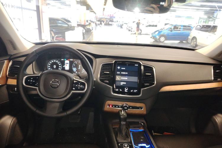 Used Volvo XC90 2019 T6 Zhiyi Edition 7-Seater China VI Standard
