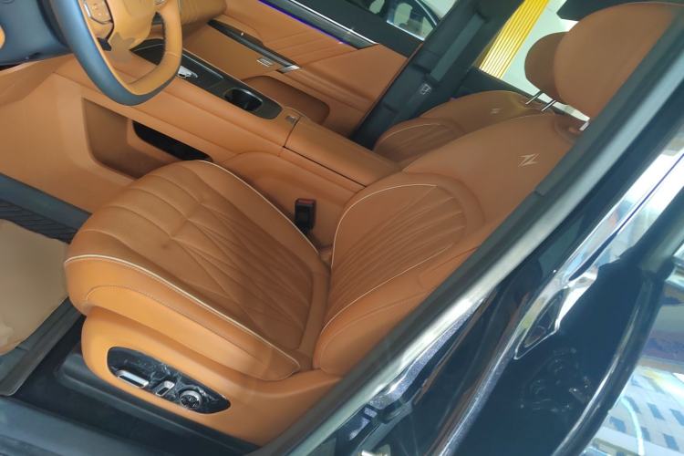 Used  eπ008 2025 210 Ultra Range-Extended Version 5 Seats
