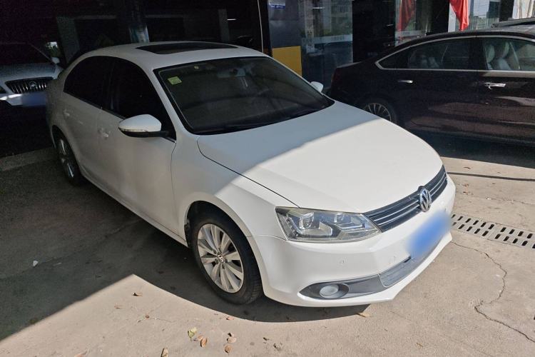 Used Volkswagen Sagitar 2014 Revised Version 1.4TSI Automatic Luxury Edition
