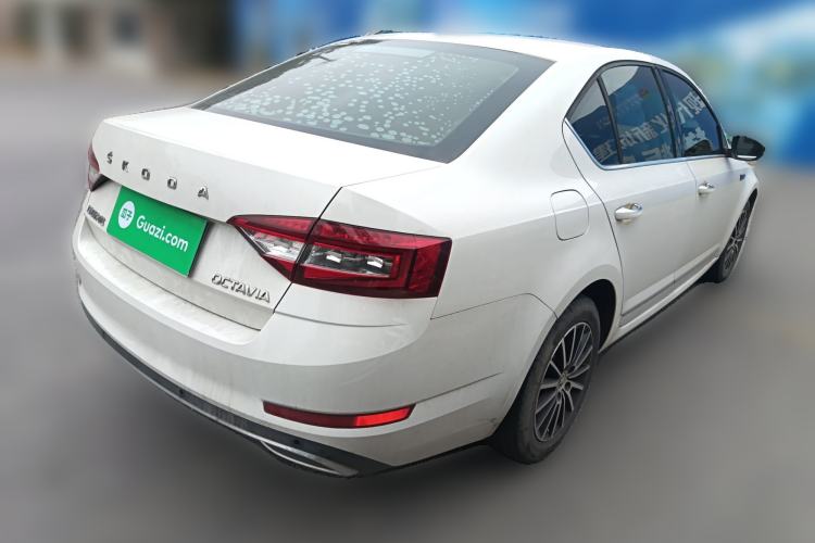 Used Skoda Octavia 2019 1.5L Automatic Smart Drive Luxury Edition China VI Standard