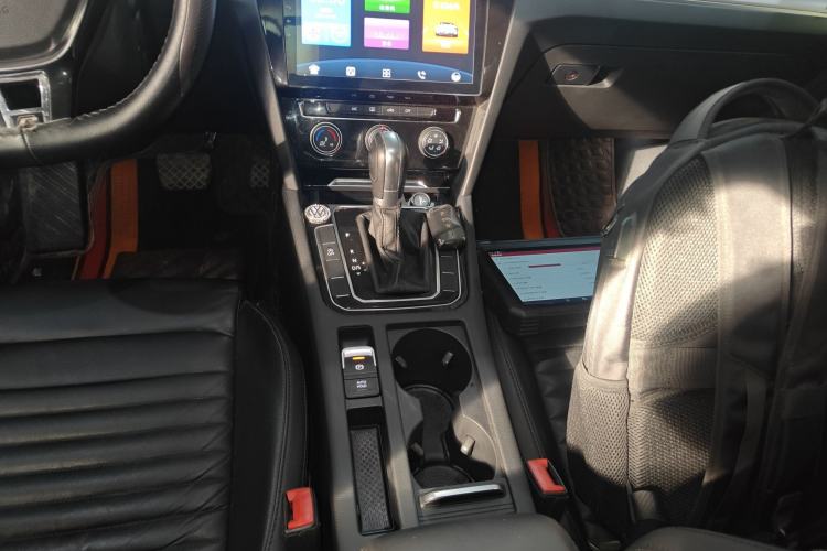 Used Volkswagen Magotan 2018 330TSI DSG Advanced Model
