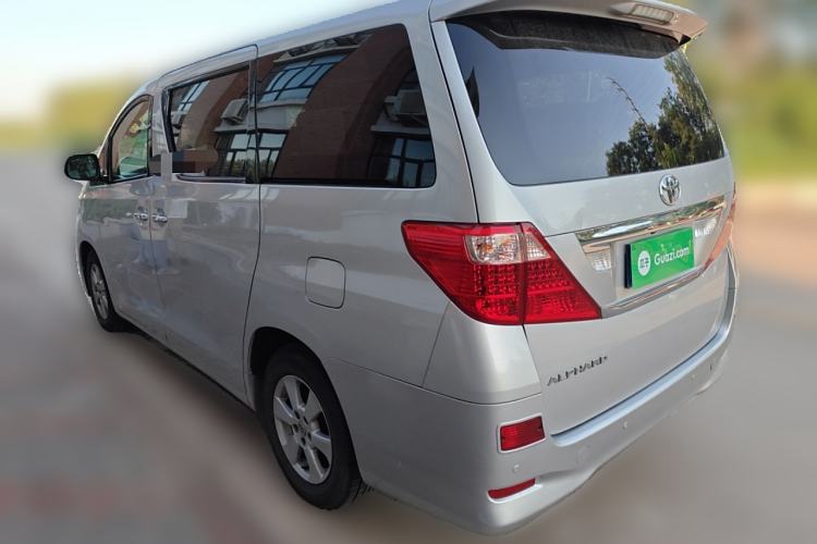 Used Toyota Alphard 2011 2.4L Luxury Edition

