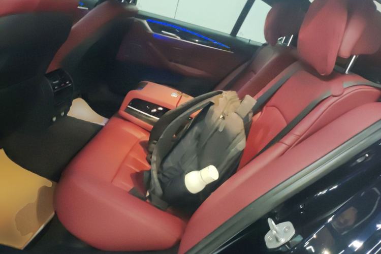 Used BMW 5 Series 2018 Restyled 530Li Leading Edition M Sport Package
